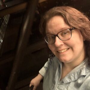 Meet your Posher, Mara